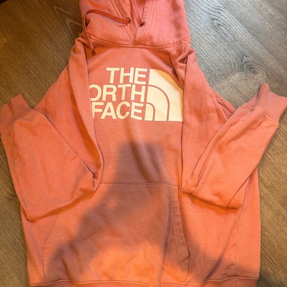 Pink north face - Picture 2 of 2